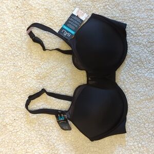Brand new with tags Bali bra 38D